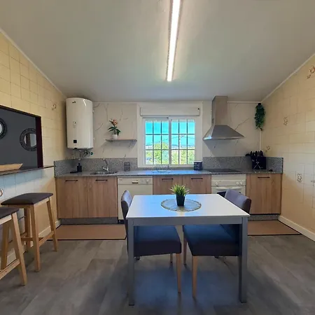 Ferienhaus Casa En Entorno Rural Cerca De La Playa Vigo